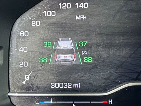 Used 2023 GMC Yukon XL Denali image 19