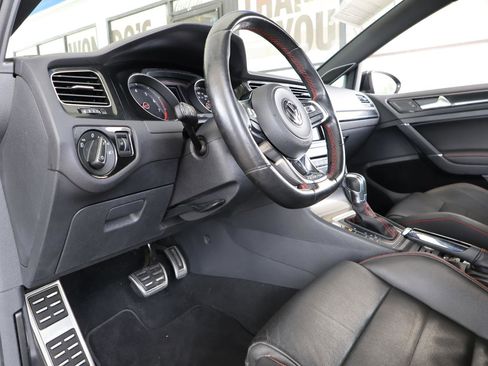 Used 2015 Volkswagen GTI SE w/ Lighting Package (SEL) FWD image 38