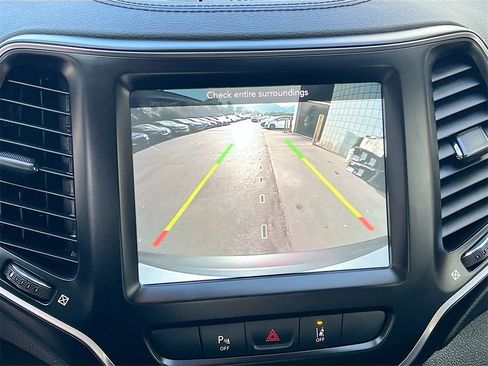 Used 2022 Jeep Cherokee Latitude Lux image 13