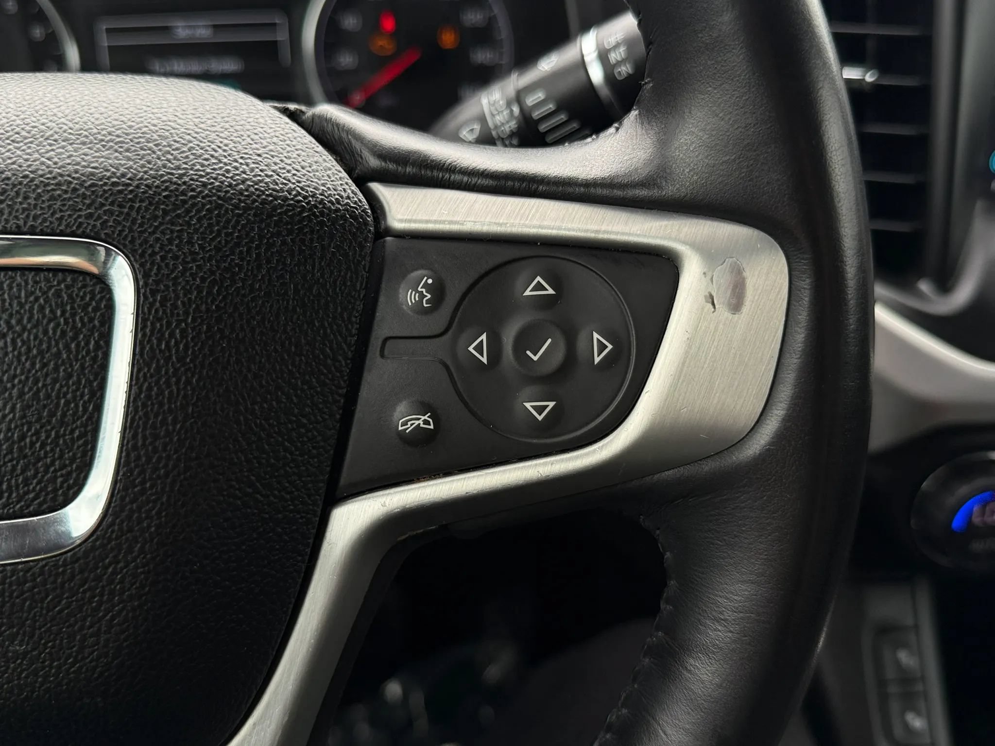 Used 2019 GMC Acadia SLT FWD image 27