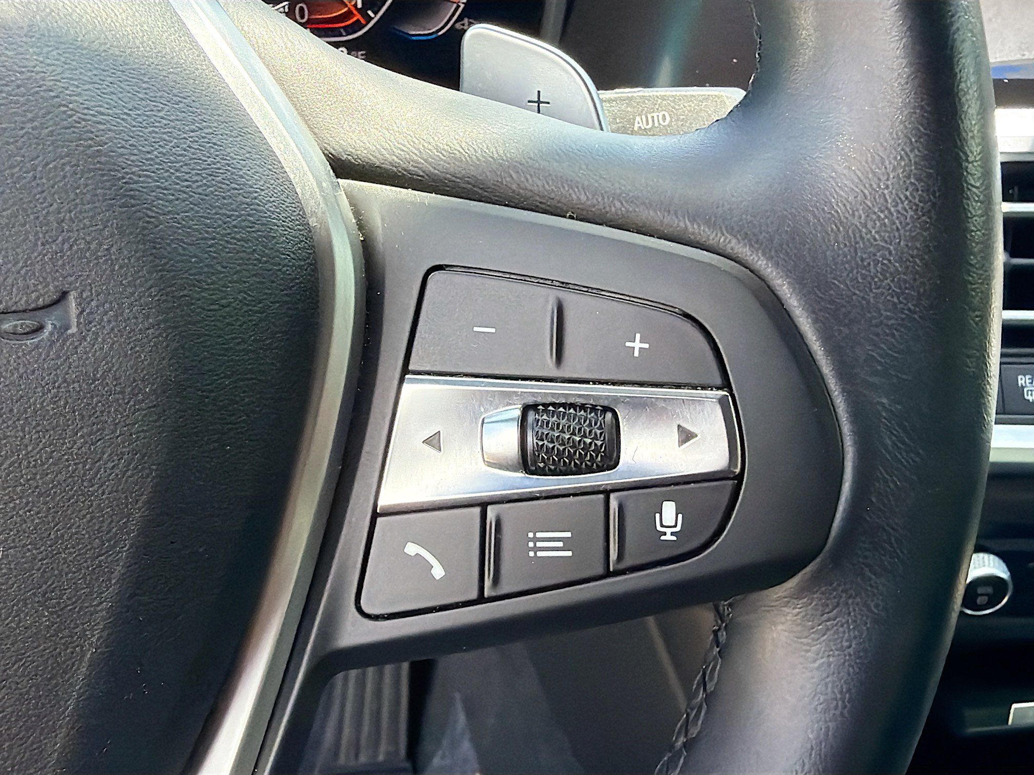 Used 2021 BMW 330i Sedan w/ Premium Package RWD image 38