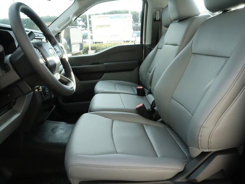 New 2024 Ford F550 XL image 19