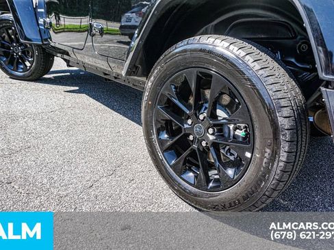 Used 2024 Jeep Wrangler Unlimited Sahara image 16