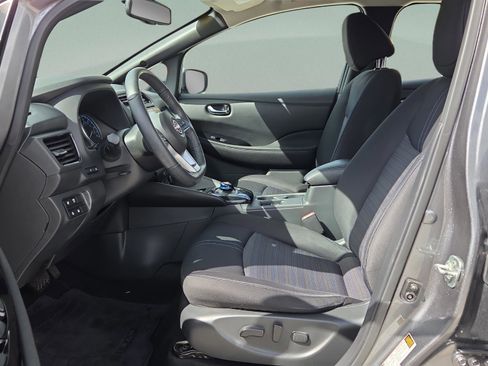 Used 2023 Nissan Leaf SV Plus image 11