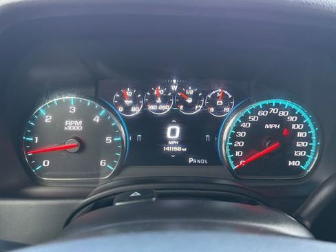 Used 2017 GMC Yukon XL SLT w/ Open Road Package AWD/4WD image 11