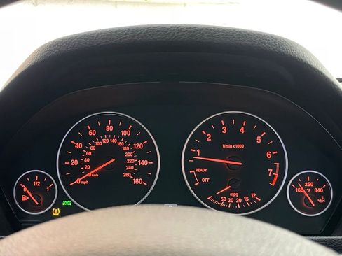 Used 2017 BMW 320i Sedan image 35