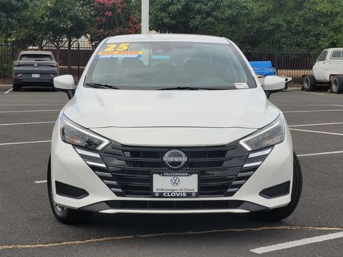 Used 2025 Nissan Versa SV FWD image 3