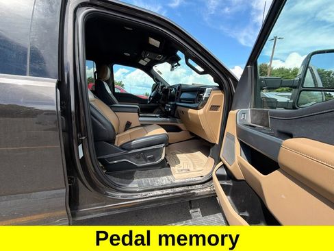 Used 2024 Ford F350 Lariat w/ Lariat Ultimate Package AWD/4WD image 13