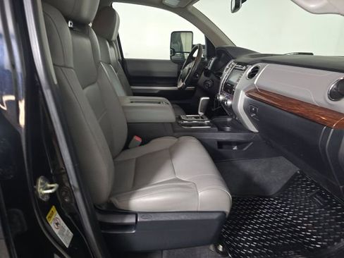 Used 2016 Toyota Tundra Limited image 6
