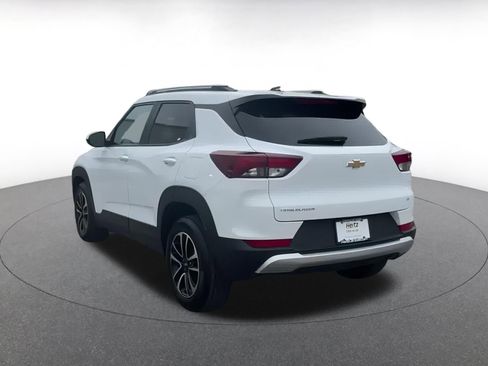 Used 2025 Chevrolet TrailBlazer LT image 11