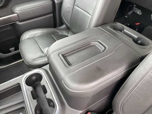 Used 2020 Chevrolet Silverado 2500 LTZ w/ LTZ Convenience Package image 21