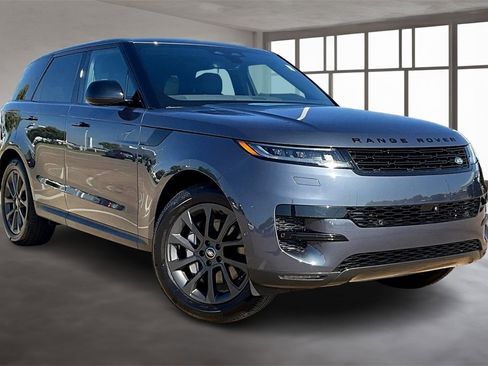 Used 2025 Land Rover Range Rover Sport SE image 11