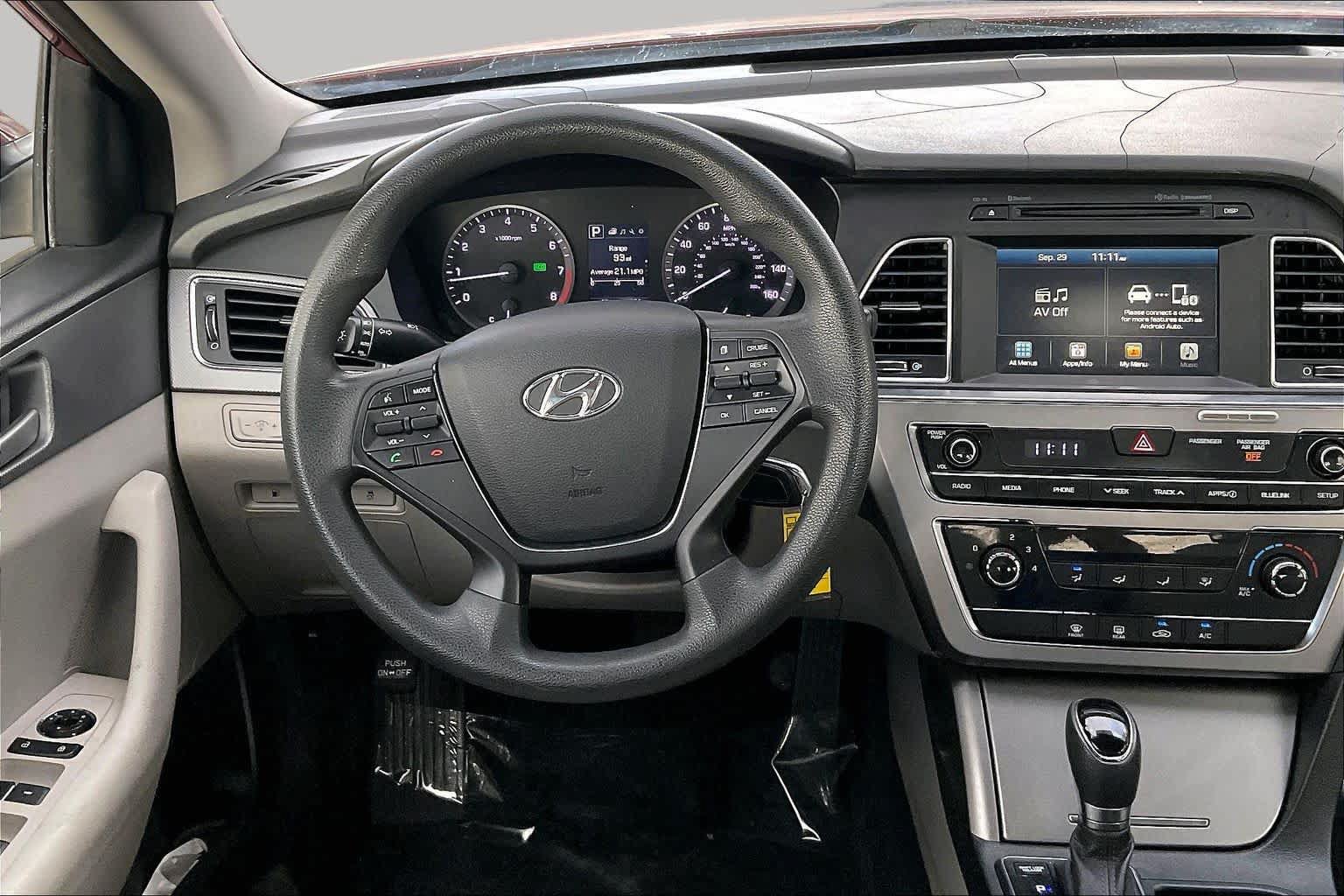 Used 2016 Hyundai Sonata SE FWD image 6