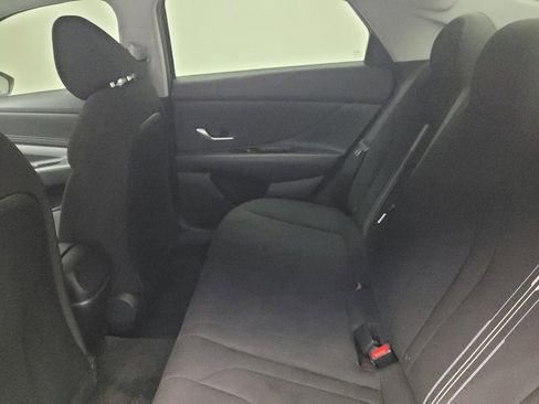 Used 2023 Hyundai Elantra SEL w/ Convenience Package FWD image 18