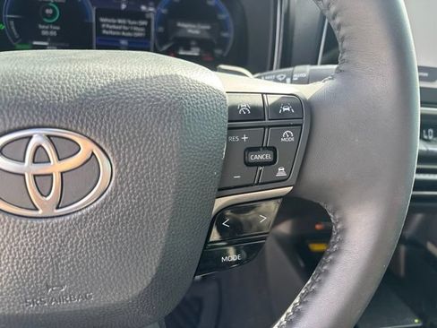 Used 2026 Toyota Camry XSE w/ Premium Package FWD image 17
