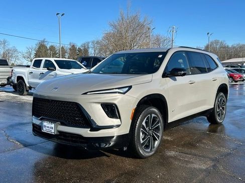 New 2026 Buick Enclave Sport Touring w/ Power Package image 5