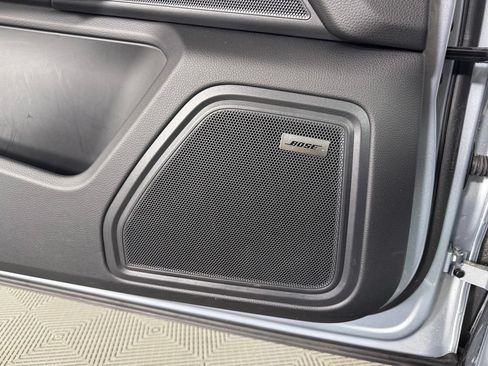 Certified 2025 Porsche Macan AWD/4WD image 21
