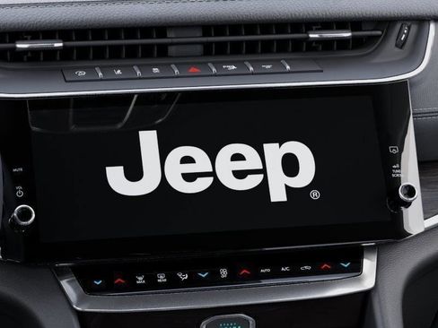 New 2026 Jeep Grand Cherokee Altitude RWD image 18