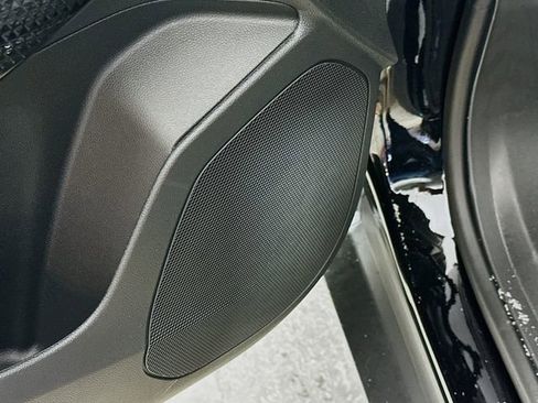 New 2026 Chevrolet Trax RS w/ Sunroof Package image 18