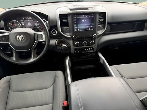 Used 2020 RAM 1500 Big Horn AWD/4WD image 12