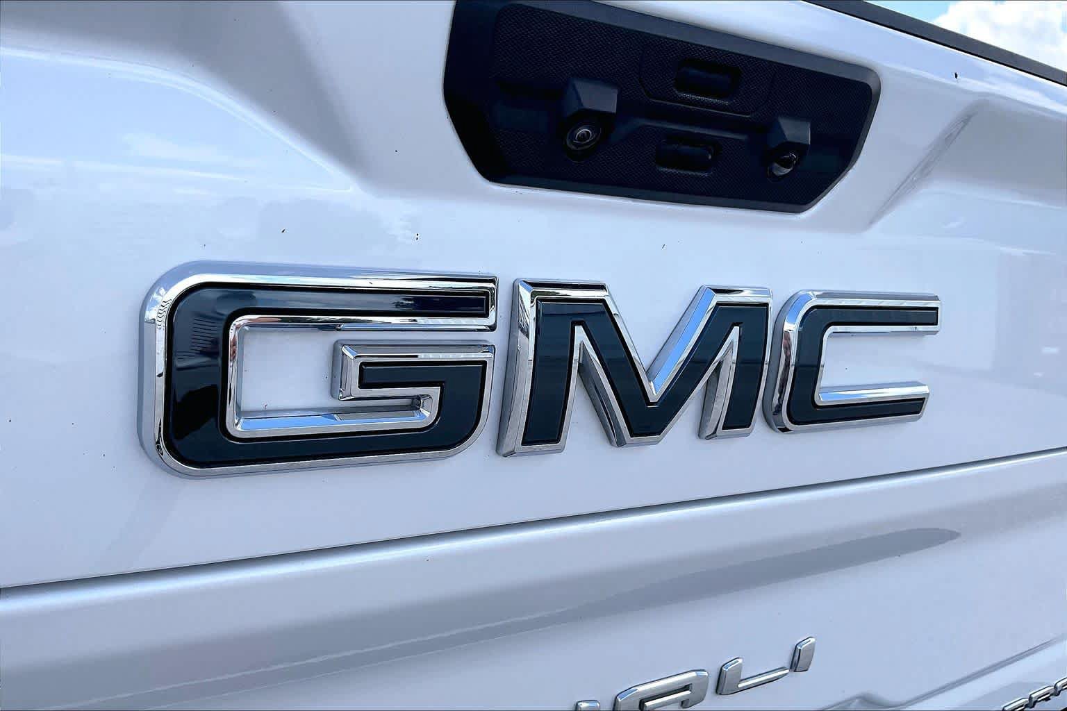 Used 2024 GMC Sierra 2500 Denali Ultimate AWD/4WD image 31