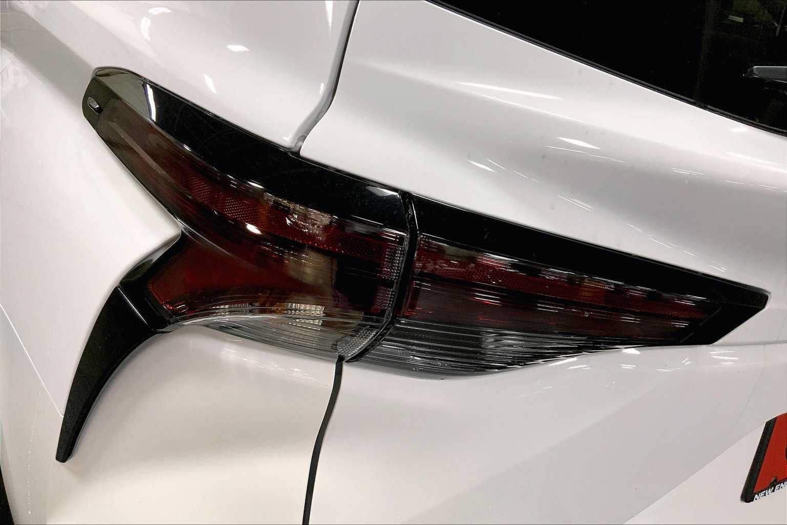 Used 2025 Toyota Sienna LE AWD/4WD image 14
