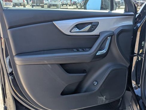 Used 2022 Chevrolet Blazer LT image 11