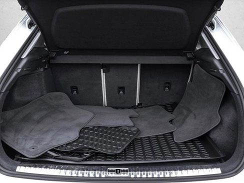 Certified 2025 Audi Q3 2.0T Premium Plus w/ Premium Plus Package image 23