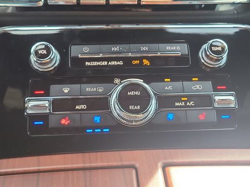 Certified 2023 Lincoln Navigator L Reserve AWD/4WD image 27