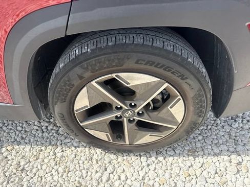 Used 2025 Hyundai Tucson SEL FWD image 11