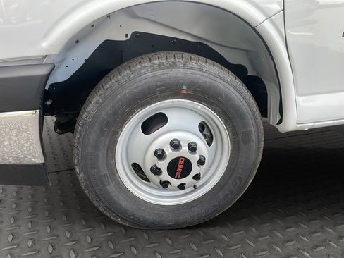 New 2025 GMC Savana 3500 w/ Power Convenience Package image 20