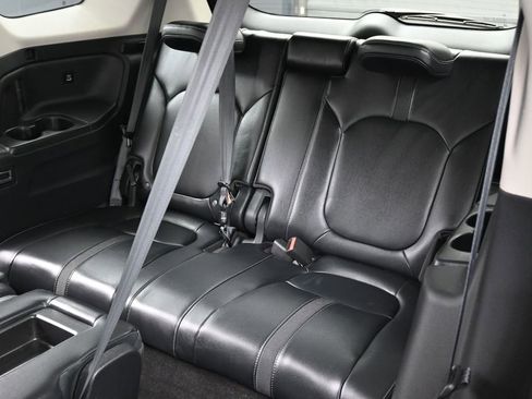 Used 2023 Honda Pilot EX-L image 39