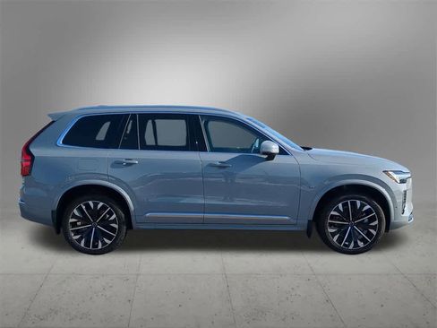 Certified 2026 Volvo XC90 B6 Plus w/ Protection Package Premier image 7