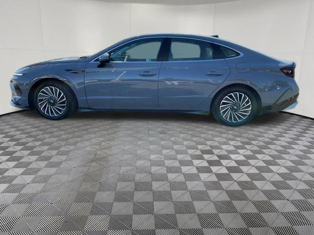 Certified 2024 Hyundai Sonata Limited FWD image 9
