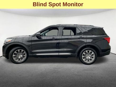 Certified 2025 Ford Explorer Platinum image 6