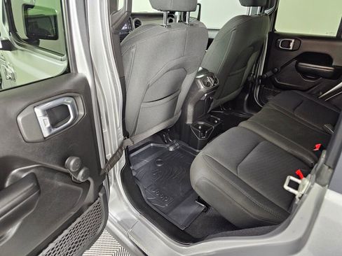 Used 2021 Jeep Wrangler Unlimited Sport image 33
