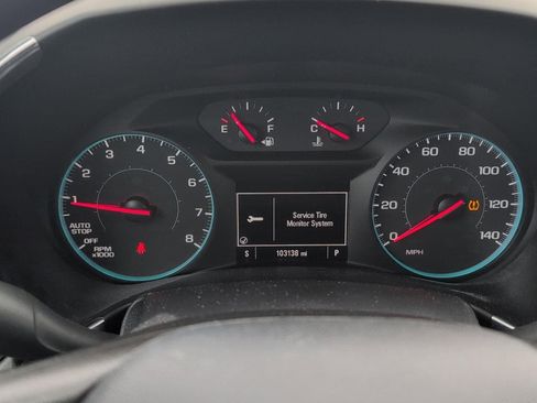 Used 2018 Chevrolet Equinox LS image 17