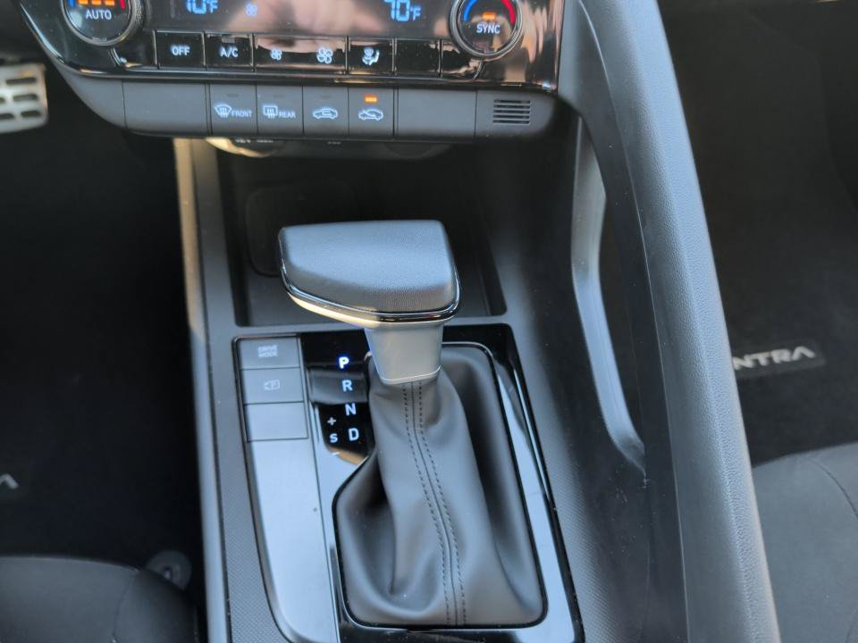 Certified 2025 Hyundai Elantra Sport FWD image 20