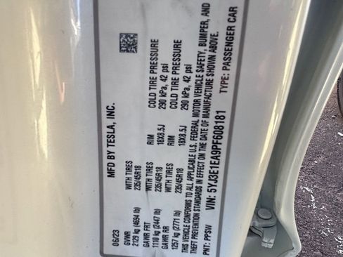 Used 2023 Tesla Model 3 Standard Range RWD image 11