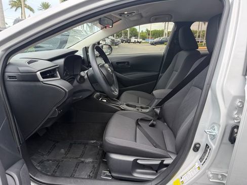 Certified 2025 Toyota Corolla LE FWD image 10