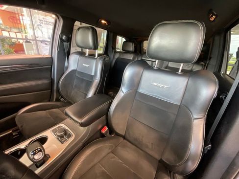 Used 2015 Jeep Grand Cherokee SRT w/ Trailer Tow Group IV AWD/4WD image 10
