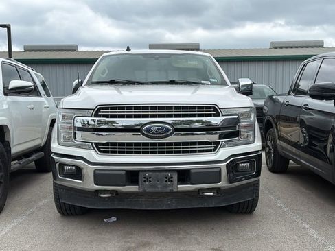 Used 2019 Ford F150 Lariat w/ Equipment Group 502A Luxury AWD/4WD image 2