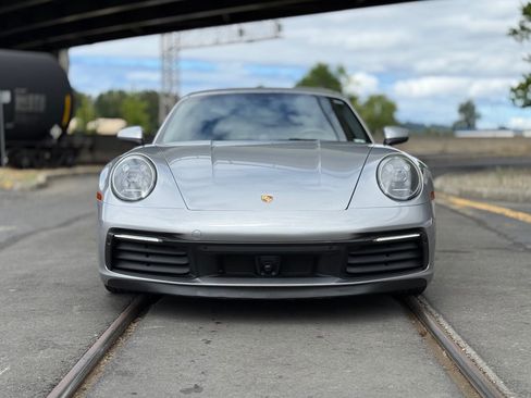 Used 2020 Porsche 911 Carrera S RWD image 9