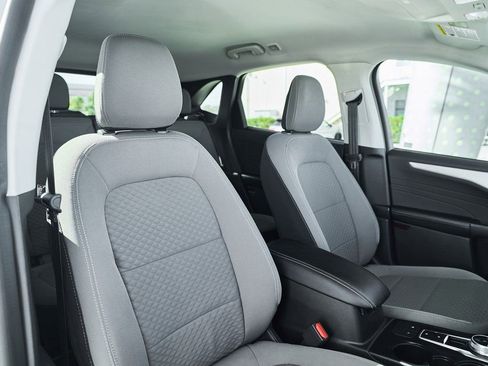 Used 2022 Ford Escape SE FWD image 22