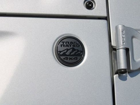 Used 2024 Jeep Wrangler Sport S image 16