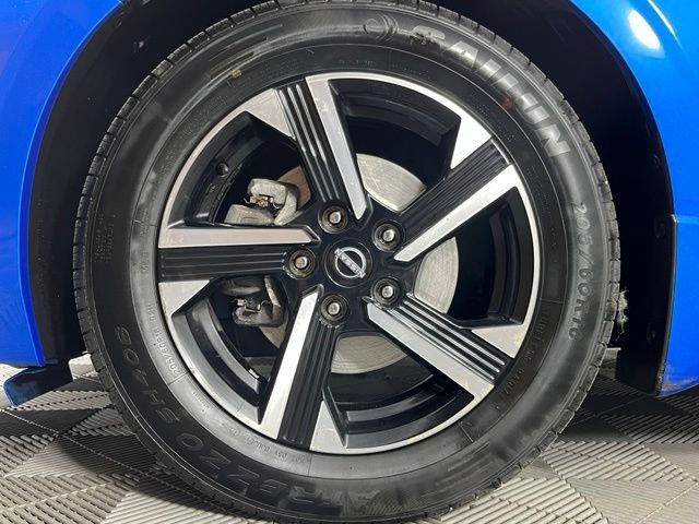 Used 2024 Nissan Sentra SV w/ All-Weather Package FWD image 9