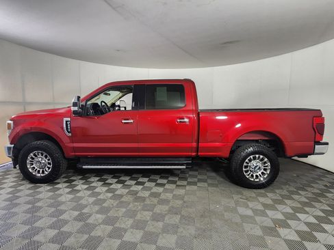 Used 2021 Ford F250 XLT w/ XLT Premium Package AWD/4WD image 4
