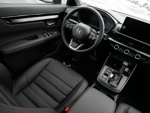 Certified 2026 Honda CR-V Sport Touring image 9