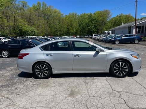 Used 2018 Nissan Altima 2.5 SL FWD image 4