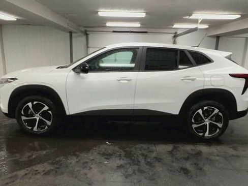 New 2026 Chevrolet Trax RS FWD image 5